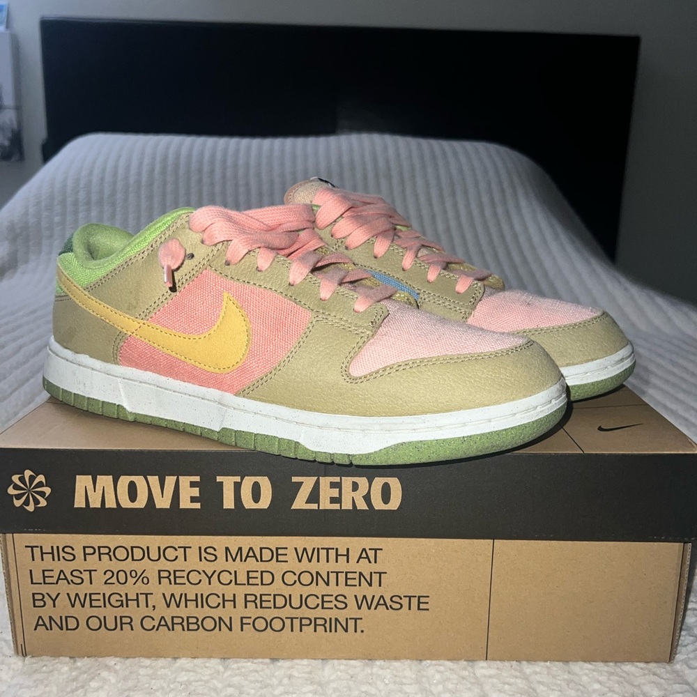 Nike Dunks - Sun Club Edition